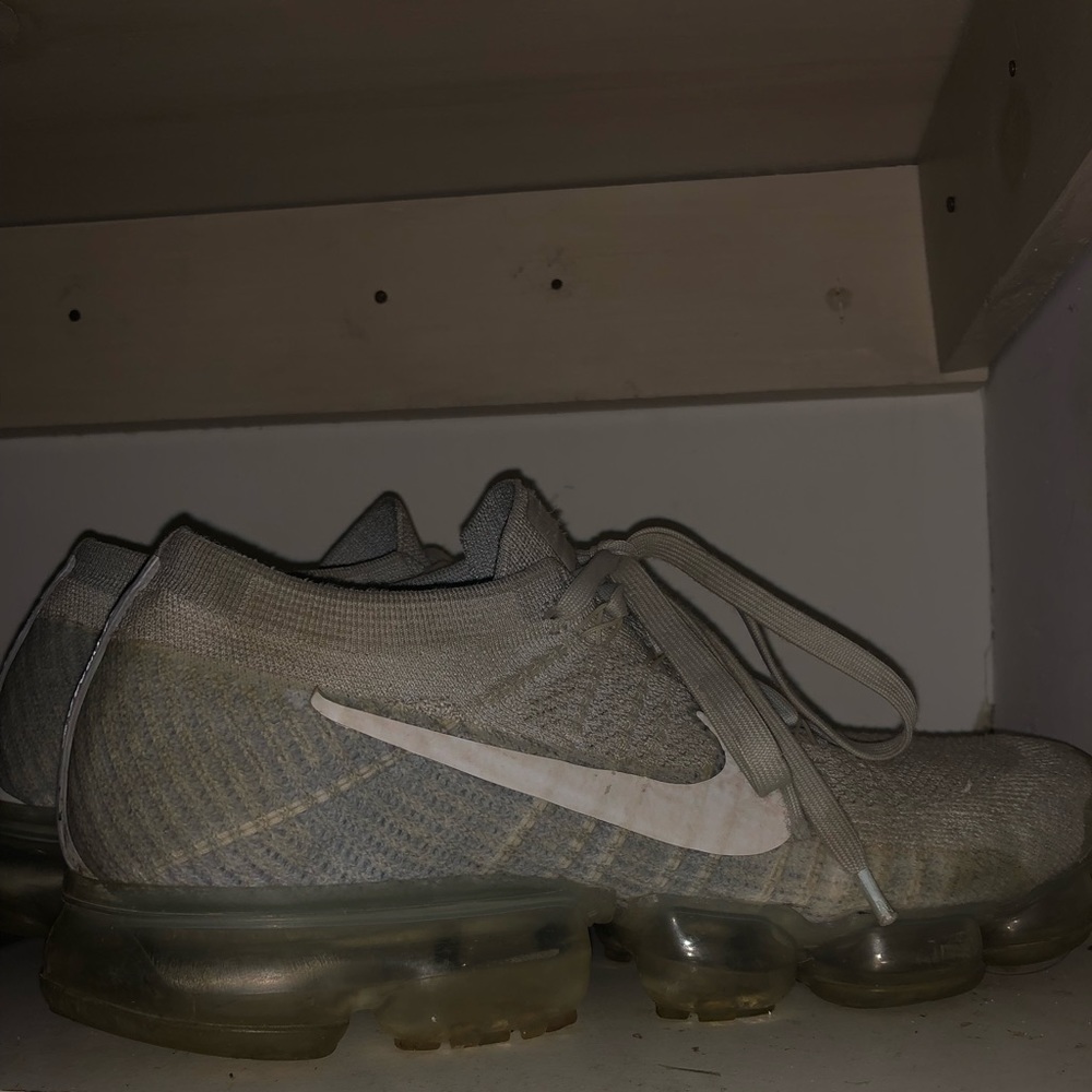 nike vapormax white. Version 1